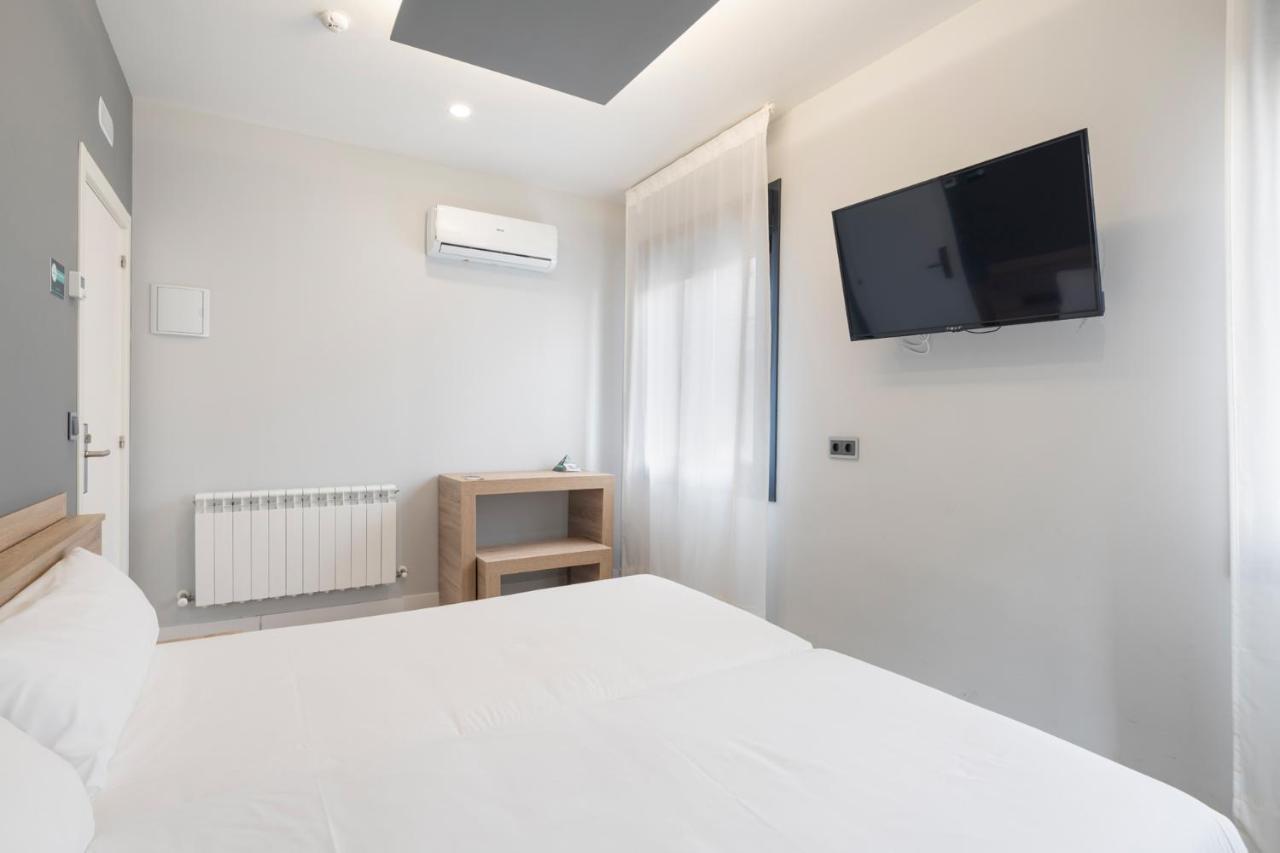 Albergue Alda Pilgrim Ponferrada Dış mekan fotoğraf