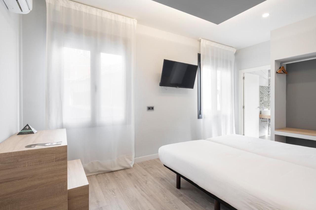 Albergue Alda Pilgrim Ponferrada Dış mekan fotoğraf
