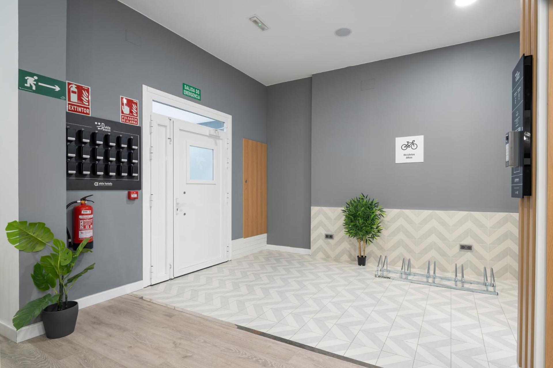Albergue Alda Pilgrim Ponferrada Dış mekan fotoğraf