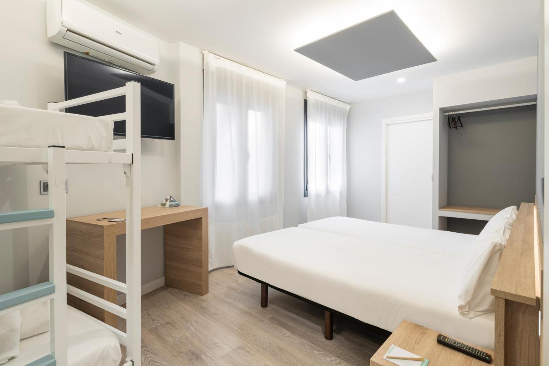 Albergue Alda Pilgrim Ponferrada Dış mekan fotoğraf